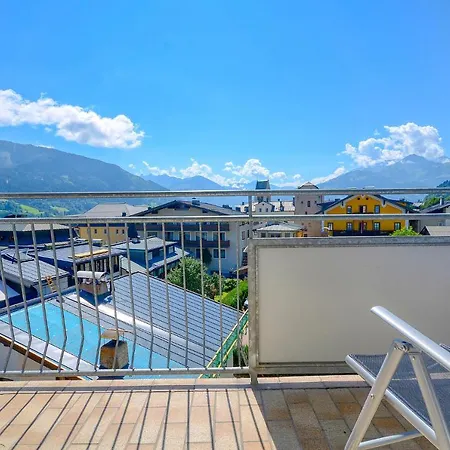 Hensel - By Alpen * Zell am See