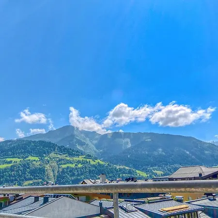 Hensel - By Alpen * Zell am See