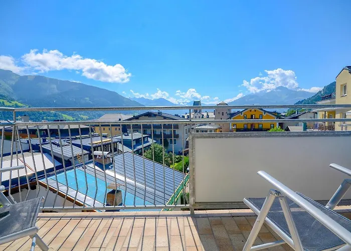 Hensel - By Alpen * Zell am See